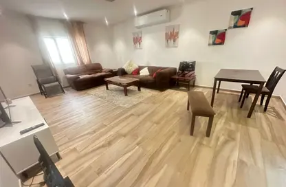 Apartment - 1 Bedroom - 1 Bathroom for rent in Al Juffair - Capital Governorate