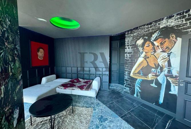 987064 - Property Image 2