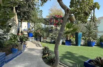 Villa - 7+ Bedrooms - 7+ Bathrooms for sale in Sanad - Central Governorate