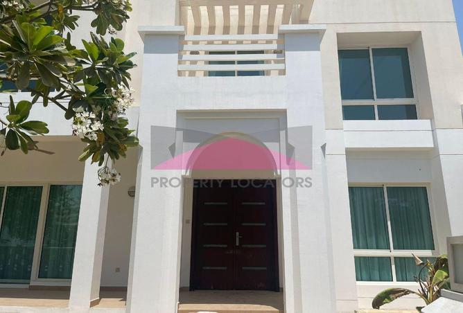 948044 - Property Image 2