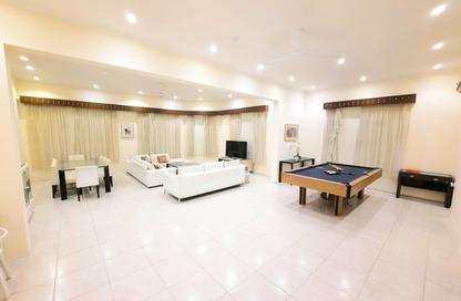 Apartment - 3 Bedrooms - 2 Bathrooms for rent in Al Juffair - Capital Governorate