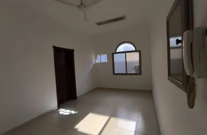 Apartment - 2 Bedrooms - 2 Bathrooms for rent in Manama - Capital Governorate