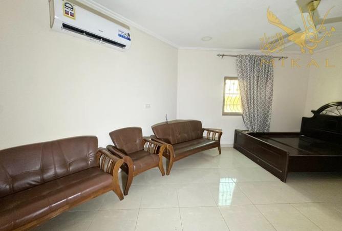 982086 - Property Image 2