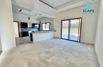 Villa - 5 Bedrooms - 6 Bathrooms for rent in Saar - Northern Governorate