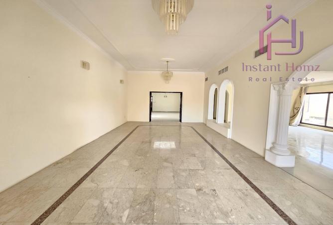 961795 - Property Image 2