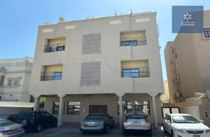 عمارة بالكامل - استوديو للبيع في مدينة عيسى - المحافظة الوسطى
