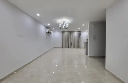 شقة - 2 غرف نوم - 3 حمامات للايجار في الحد - المحرق