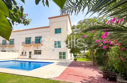 Pool image for: Villa - 5 Bedrooms - 5 Bathrooms for rent in Jannusan - Northern Governorate, Image 1