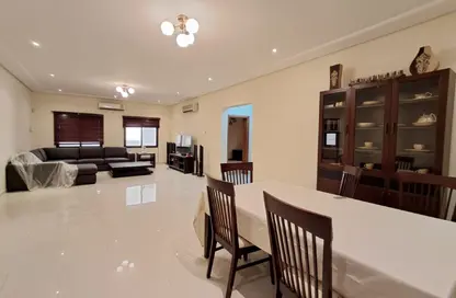 Apartment - 4 Bedrooms - 4 Bathrooms for rent in Al Juffair - Capital Governorate