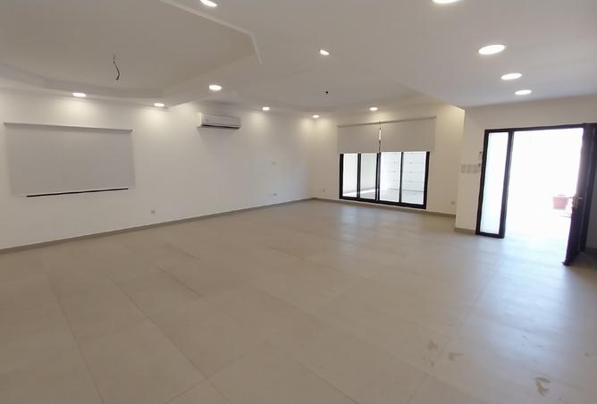 Villa - 4 Bedrooms - 4 Bathrooms for rent in Jurdab - Central Governorate