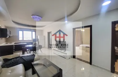 Apartment - 2 Bedrooms - 2 Bathrooms for rent in Karbabad - Manama - Capital Governorate