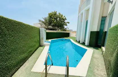 فيلا - 3 غرف نوم - 3 حمامات للايجار في أمواج - المحرق