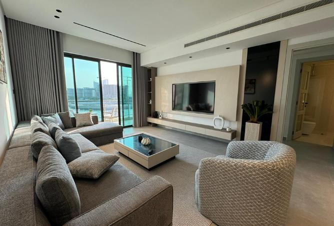 983273 - Property Image 2