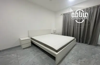 Room / Bedroom image for: Apartment - 2 Bedrooms - 2 Bathrooms for rent in Gudaibiya - Manama - Capital Governorate, Image 1