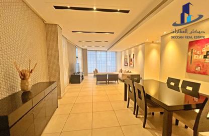 Apartment - 2 Bedrooms - 3 Bathrooms for rent in Sanabis - Manama - Capital Governorate
