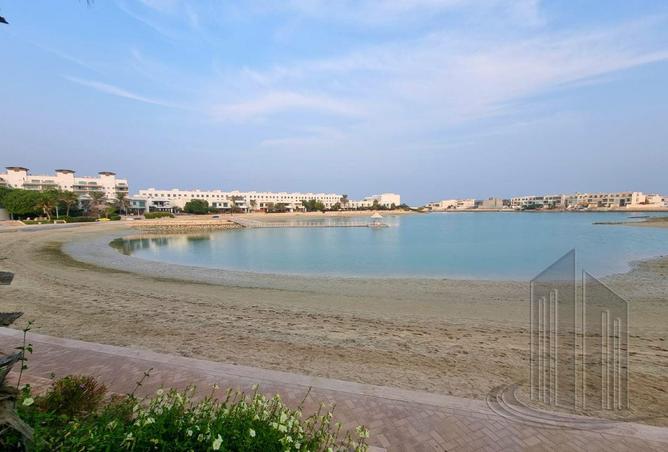 972142 - Property Image 2