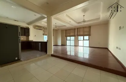 Apartment - 2 Bedrooms - 3 Bathrooms for rent in Hidd - Muharraq Governorate