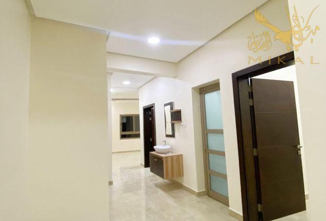 982085 - Property Image 2