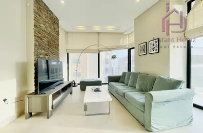 Apartment - 1 Bedroom - 2 Bathrooms for sale in Al Juffair - Capital Governorate
