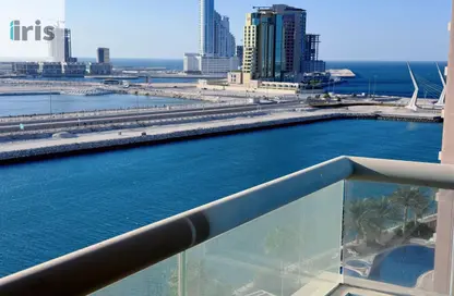 شقة - 3 غرف نوم - 5 حمامات للايجار في جزيرة الريف - محافظة العاصمة