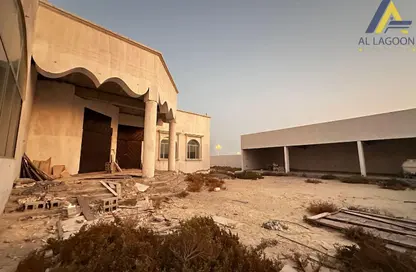 فيلا - 5 غرف نوم - 6 حمامات للبيع في جو - المحافظة الجنوبية