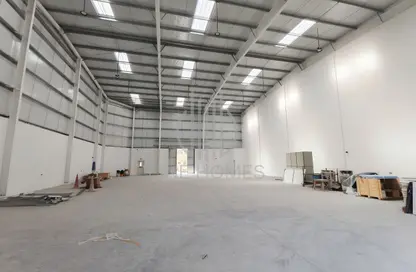 مستودع - استوديو - 1 حمام للايجار في سترة - المحافظة الوسطى