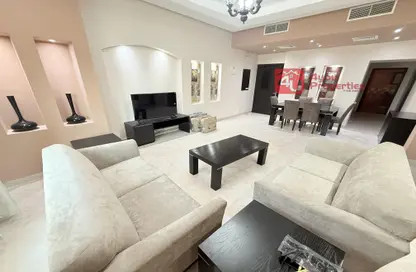 Apartment - 2 Bedrooms - 2 Bathrooms for rent in Al Burhama - Manama - Capital Governorate