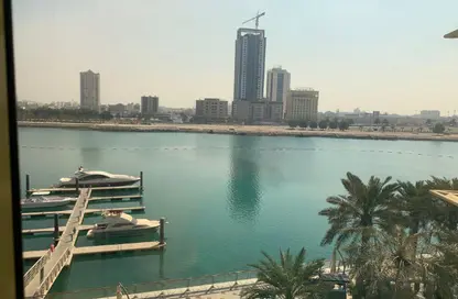 شقة - غرفة نوم - 2 حمامات للبيع في جزيرة الريف - محافظة العاصمة