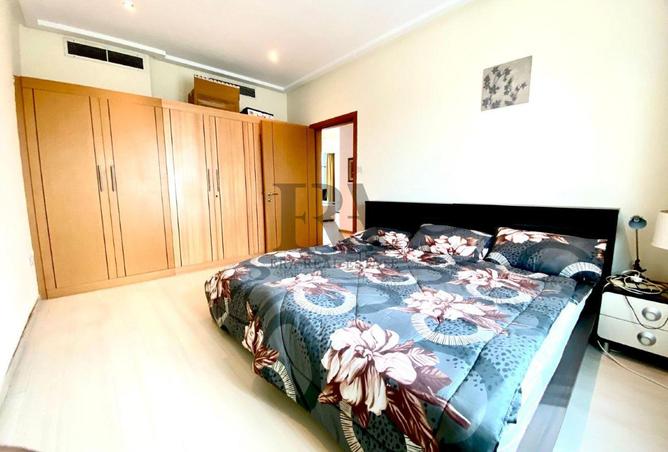 978704 - Property Image 3