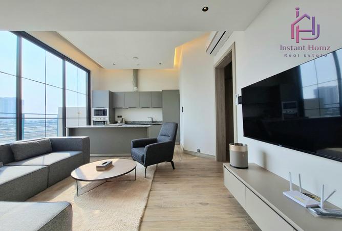 982215 - Property Image 2