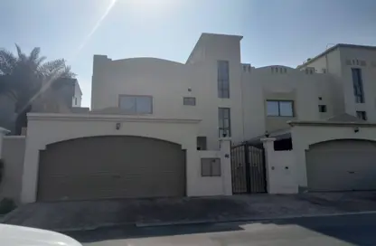 فيلا - 3 غرف نوم - 3 حمامات للايجار في الرفاع الشمالي - الرفاع - المحافظة الجنوبية