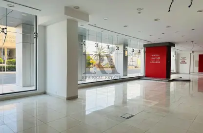 Show Room - Studio - 2 Bathrooms for rent in Diplomatic Area - Manama - Capital Governorate