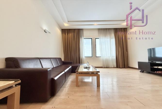 954203 - Property Image 2