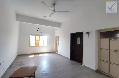 صورة لـ غرفة فارغة شقة - 3 غرف نوم - 2 حمامات للايجار في القفول - المنامة - محافظة العاصمة ، صورة رقم 1