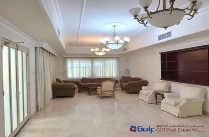Living Room image for: Villa - 5 Bedrooms for rent in Al Juffair - Capital Governorate, Image 1