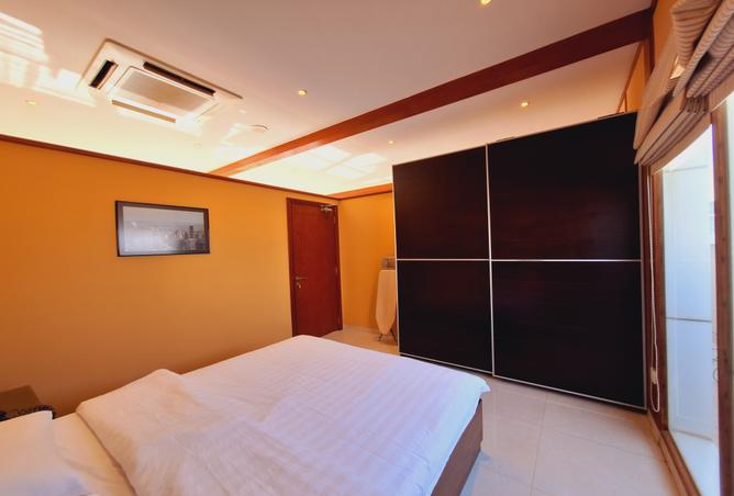 957849 - Property Image 2