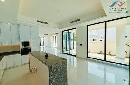 فيلا - 4 غرف نوم - 4 حمامات للايجار في الجنبية - المحافظة الشمالية