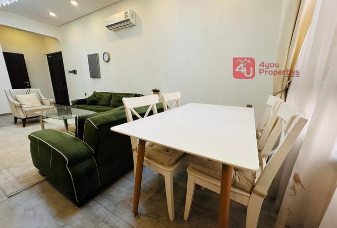 989519 - Property Image 2