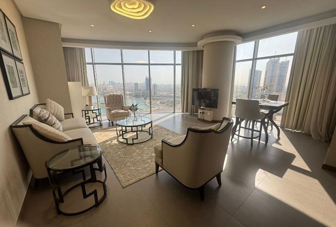 989537 - Property Image 2