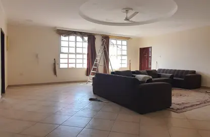 Apartment - 3 Bedrooms - 2 Bathrooms for rent in Hidd - Muharraq Governorate