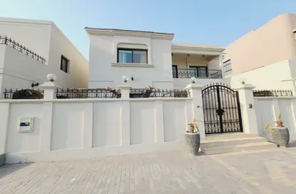 Villa - 5 Bedrooms - 6 Bathrooms for rent in Mahooz - Manama - Capital Governorate