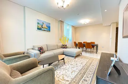 Apartment - 3 Bedrooms - 3 Bathrooms for rent in Al Juffair - Capital Governorate