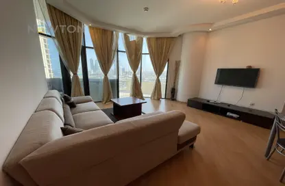 Living Room image for: Apartment - 1 Bedroom - 2 Bathrooms for sale in Sanabis - Manama - Capital Governorate, Image 1
