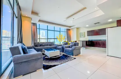 Apartment - 2 Bedrooms - 3 Bathrooms for rent in Al Juffair - Capital Governorate