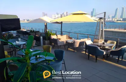 Shop - Studio - 4 Bathrooms for rent in Seef - Capital Governorate