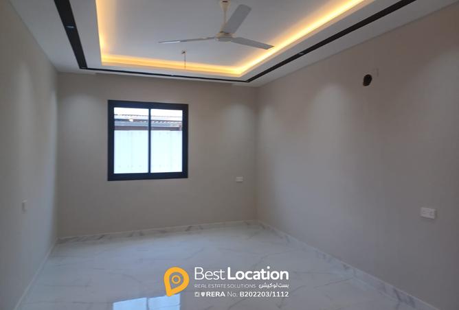 929648 - Property Image 3