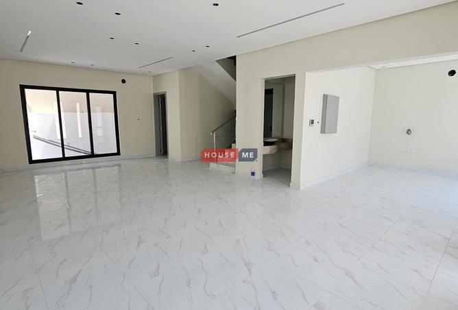 980053 - Property Image 3