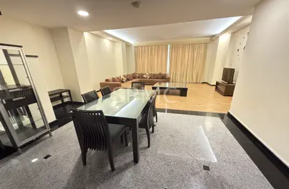 Apartment - 2 Bedrooms - 2 Bathrooms for rent in Al Juffair - Capital Governorate