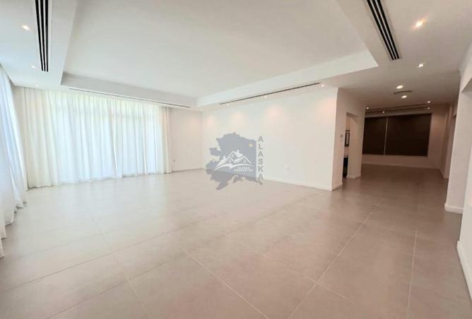 952673 - Property Image 3