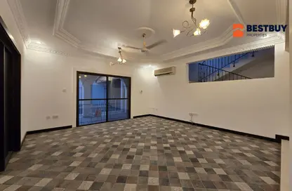 فيلا - 4 غرف نوم - 4 حمامات للبيع في جد علي - المحافظة الوسطى